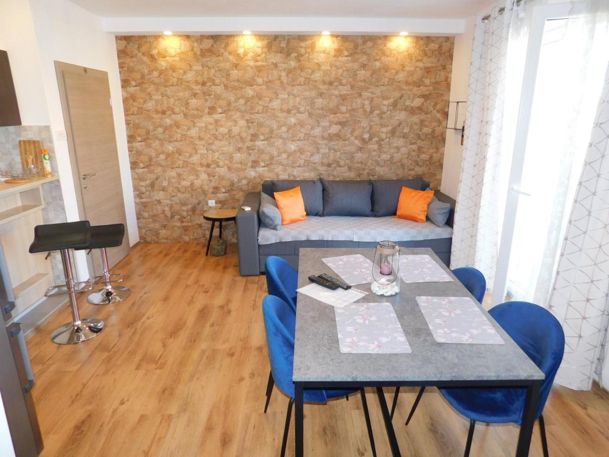 Jacky Apartment / Sea View Makarska Exterior photo